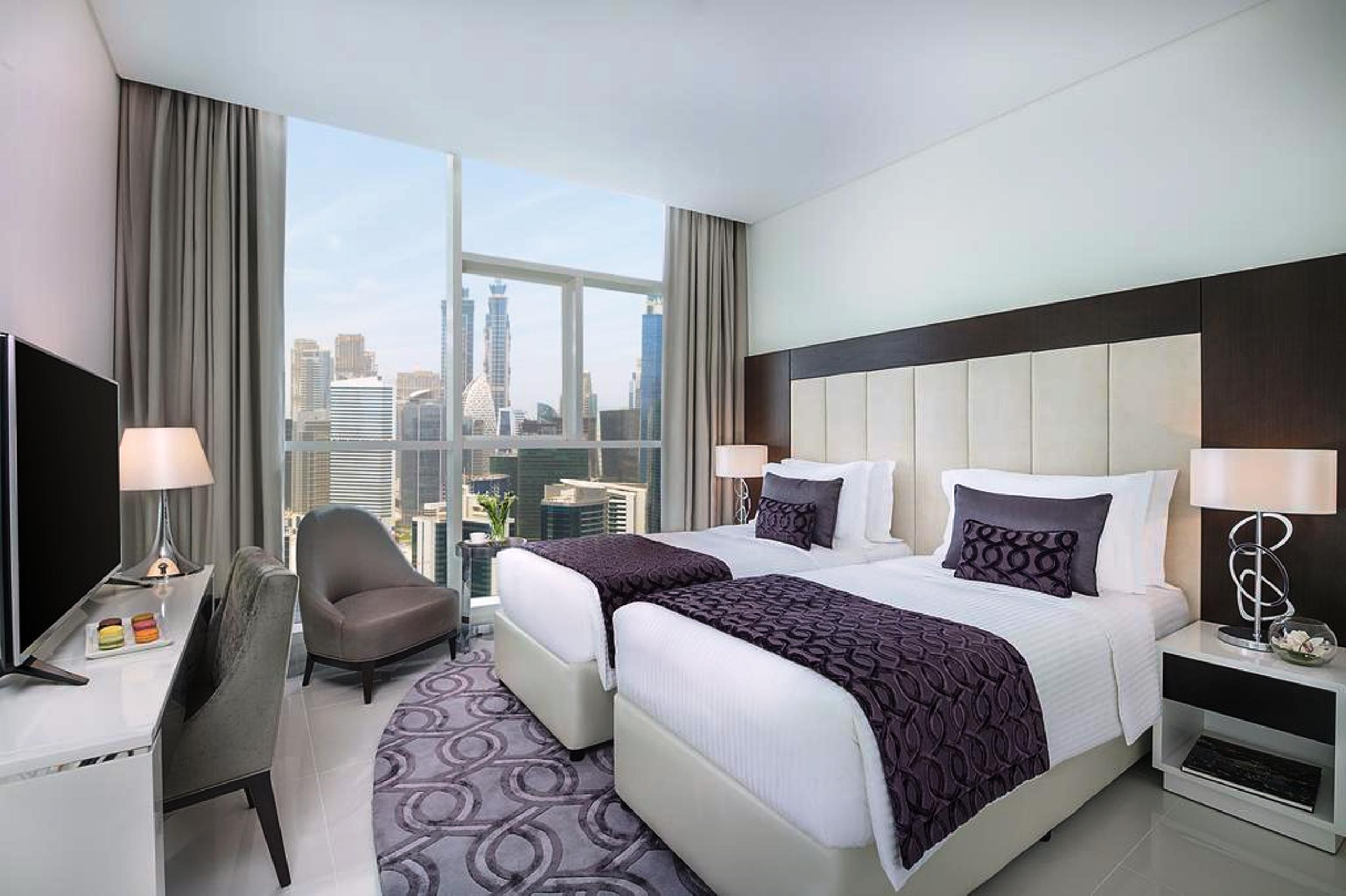 Damac Maison Distinction Dubái Exterior foto Deluxe Room